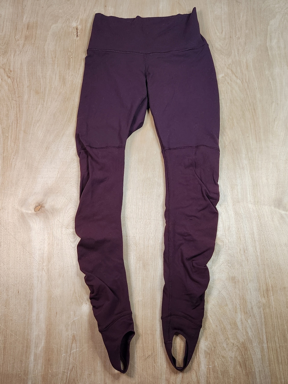 lululemon athletica Womens Stirrup Leggings in Plum Size 3
